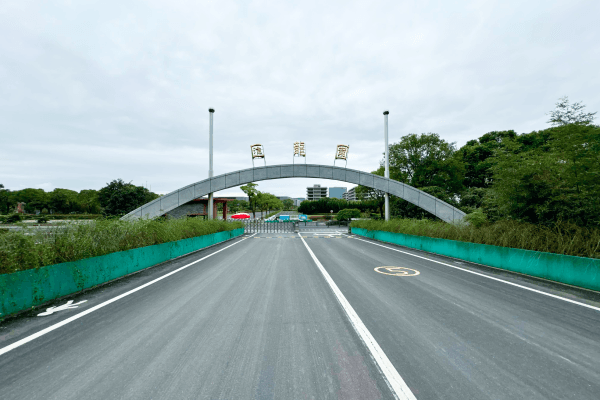 汇龙园大门图